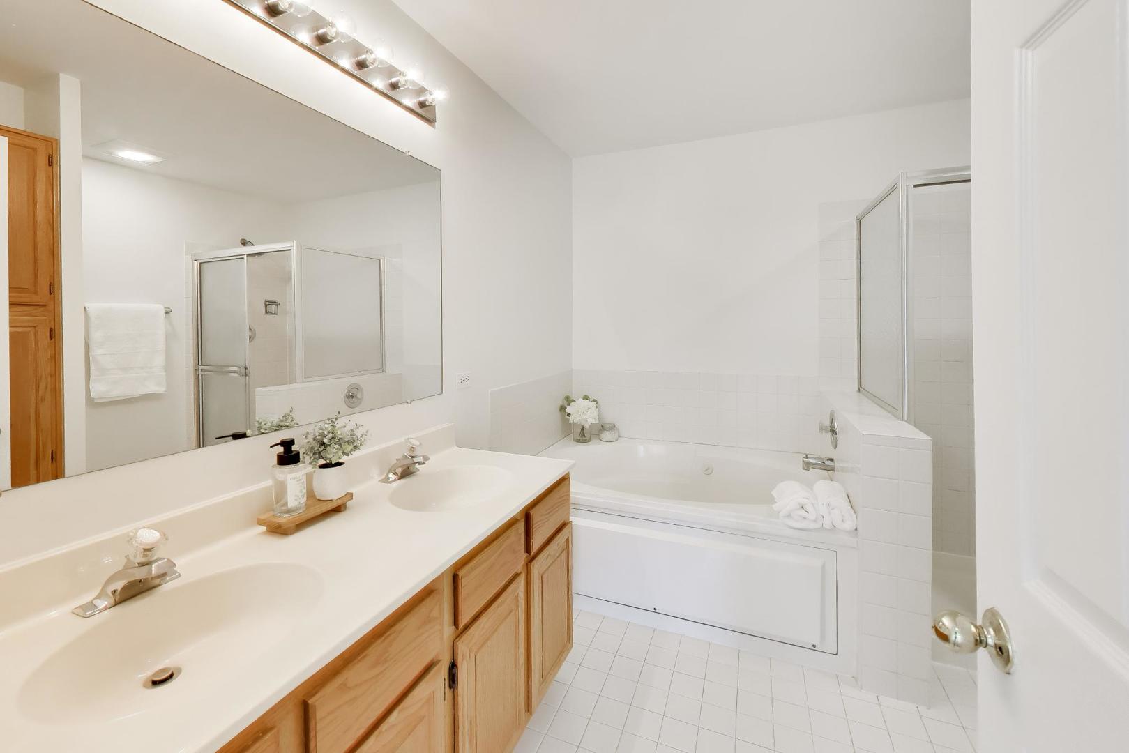 437 Grosse Pointe Circle 437 Property Photo 18