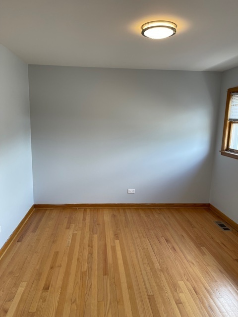 4570 N Narragansett Avenue 2 Property Photo 6