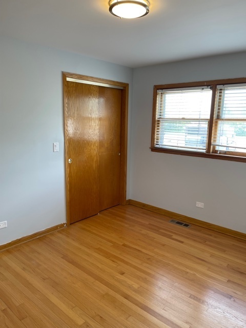 4570 N Narragansett Avenue 2 Property Photo 9