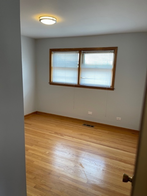 4570 N Narragansett Avenue 2 Property Photo 14