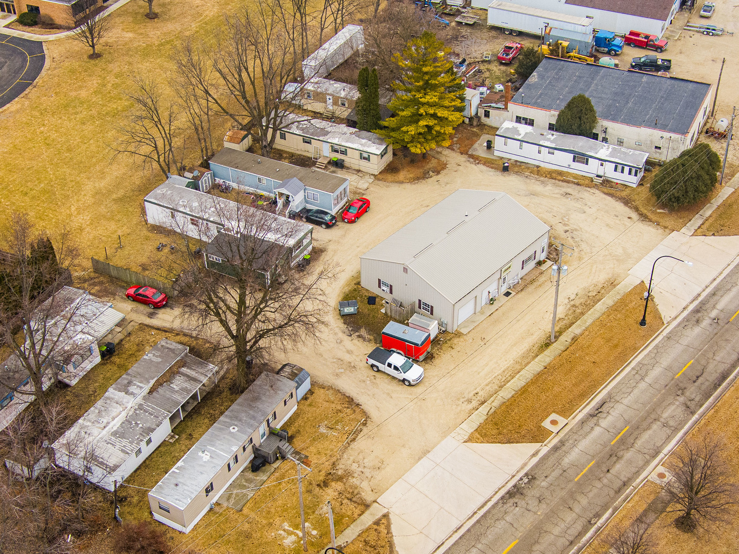 250 E Lincoln Highway Property Photo 2
