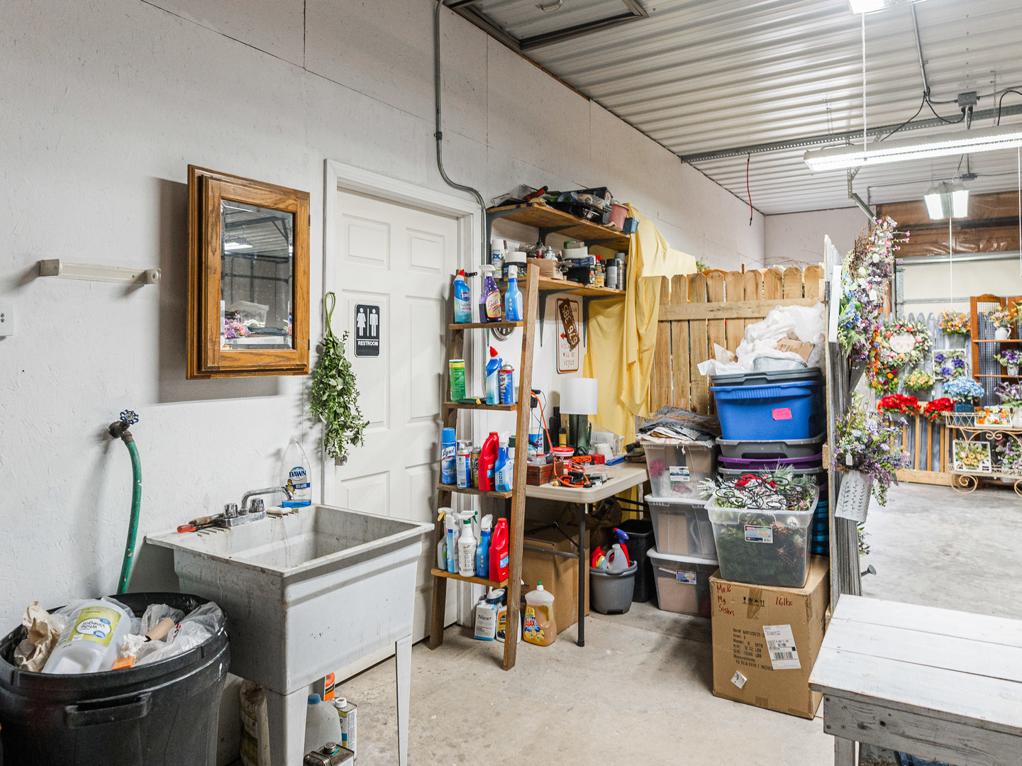 250 E Lincoln Highway Property Photo 15