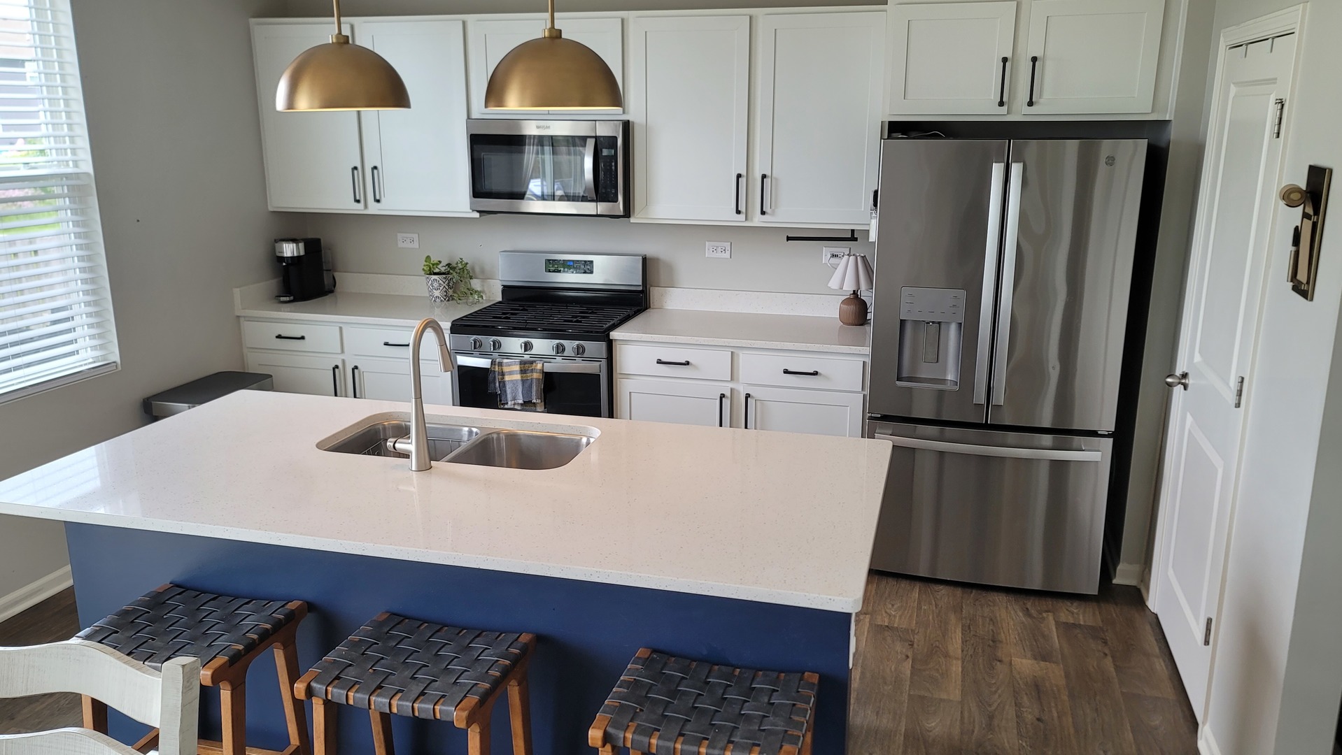 1532 Hollow Tree Lane Property Photo 8