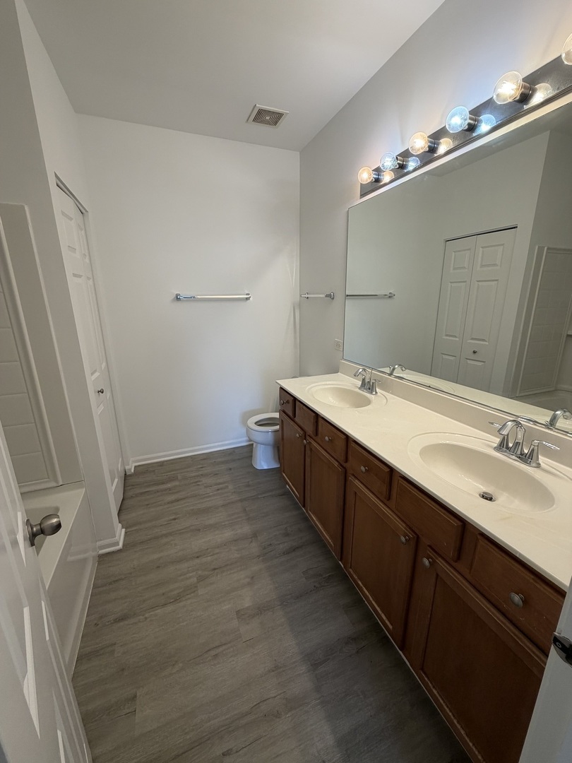 10201 Camden Lane Property Photo 8