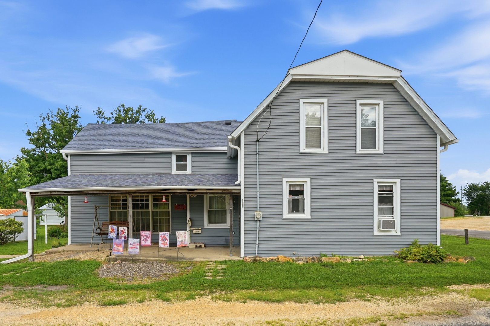 199 5th Street Property Photo 2