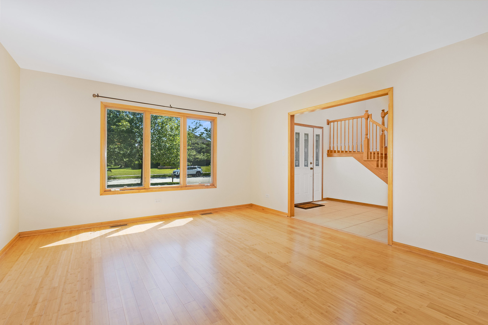 8284 Brookhaven Drive Property Photo 5