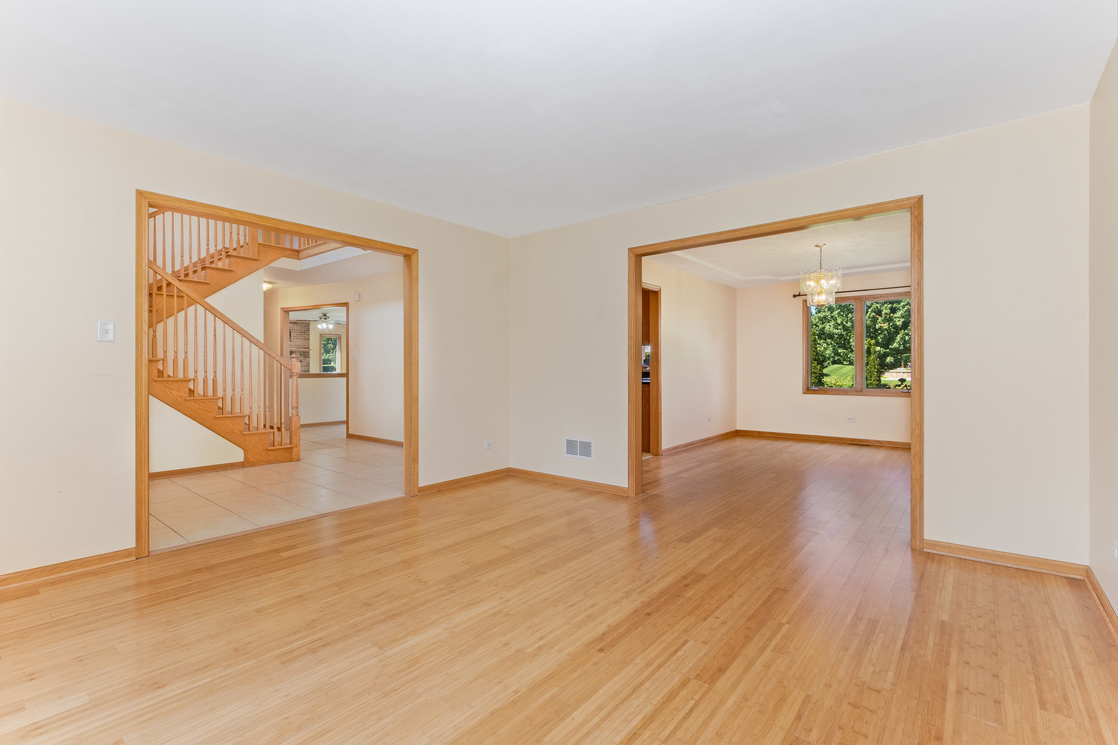 8284 Brookhaven Drive Property Photo 6