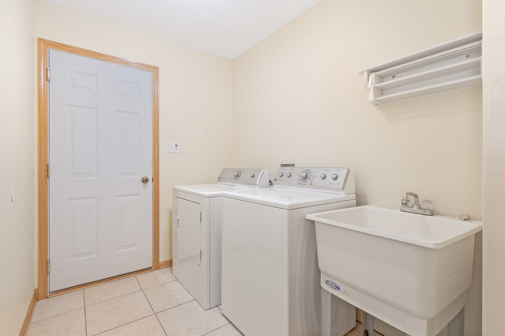 8284 Brookhaven Drive Property Photo 19