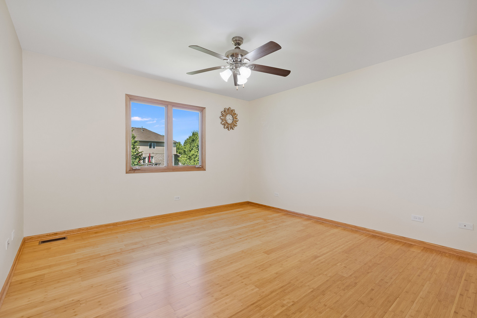 8284 Brookhaven Drive Property Photo 23