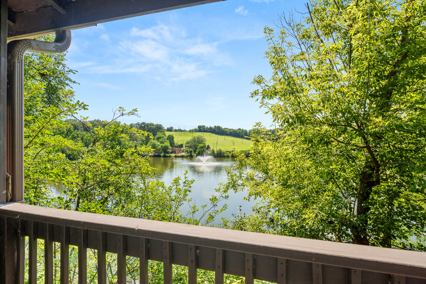 5536 E Lake Drive 68-c Property Photo 2