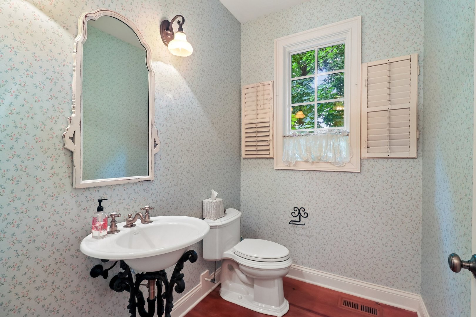 20102 Oakwood Drive Property Photo 20