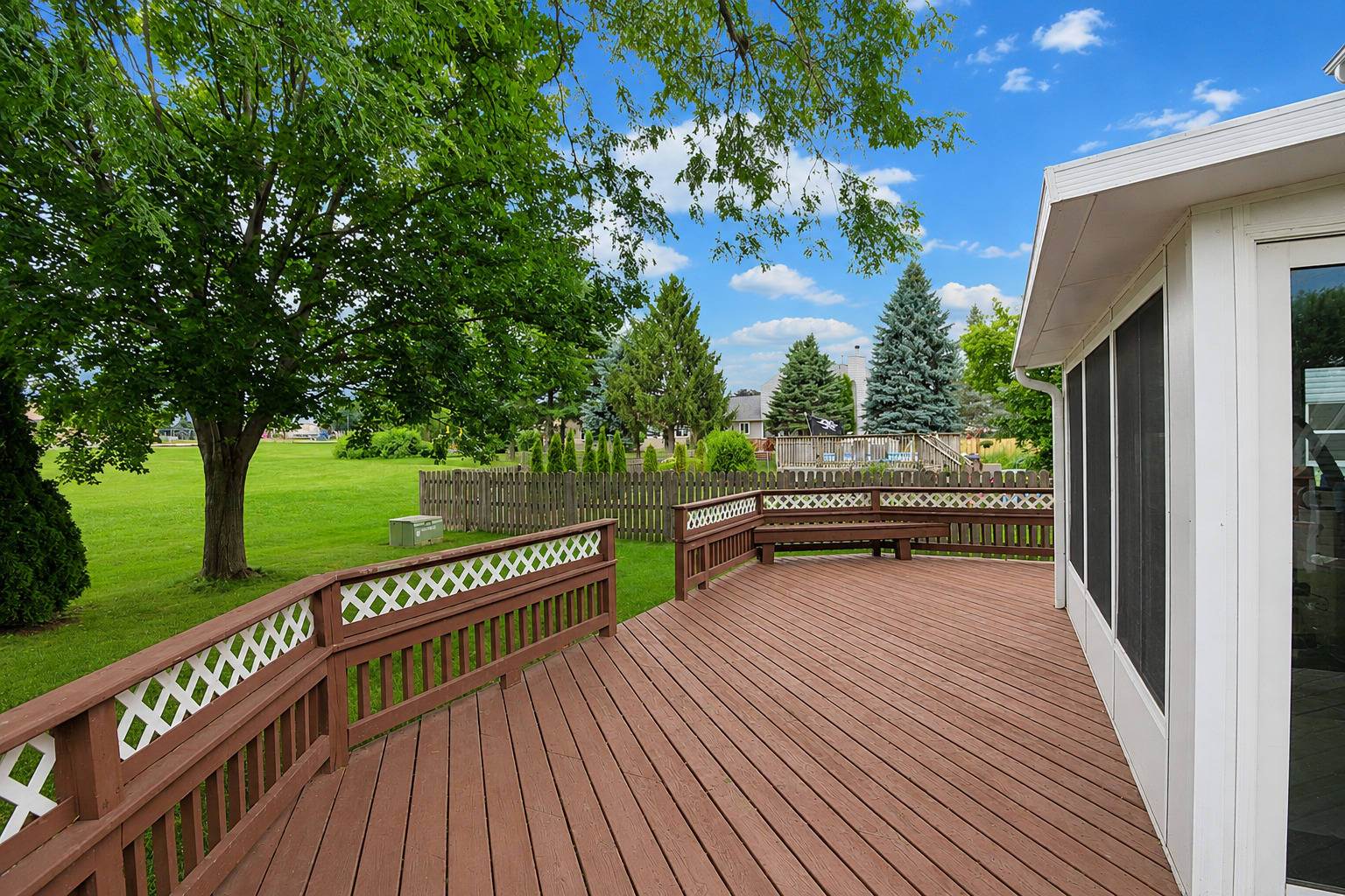 309 S Cross Trail Property Photo 6