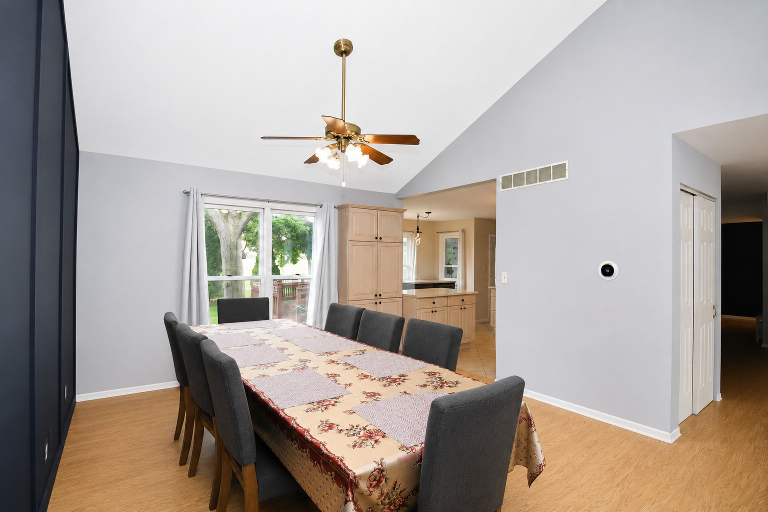 309 S Cross Trail Property Photo 11