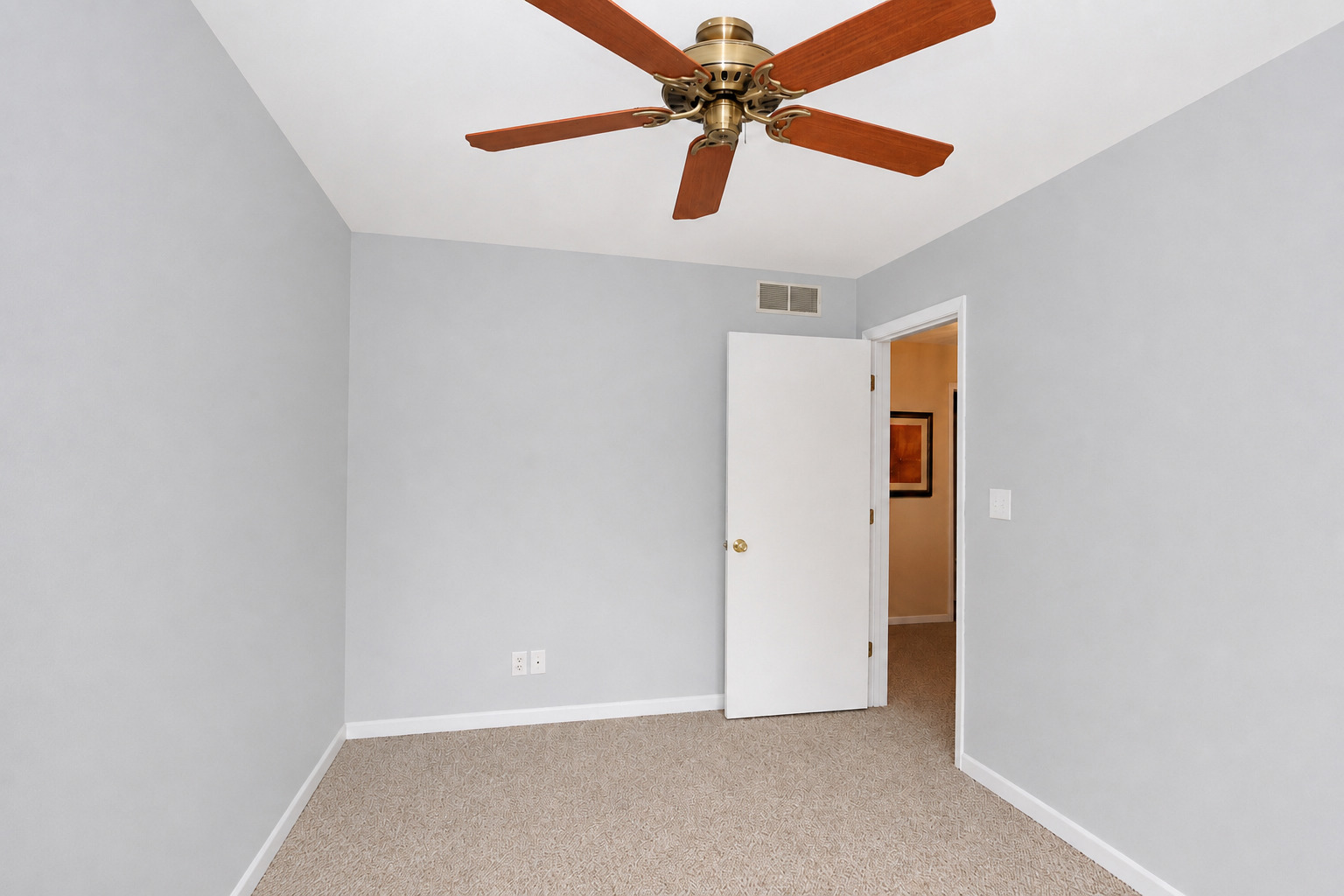 309 S Cross Trail Property Photo 32