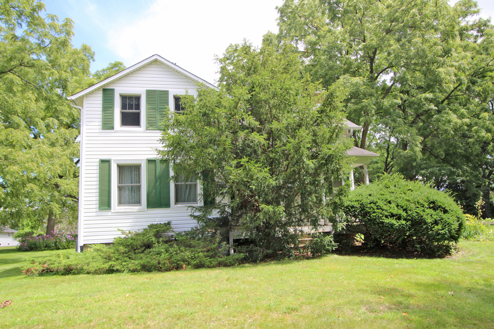 234 N Deerpath Road Property Photo 2