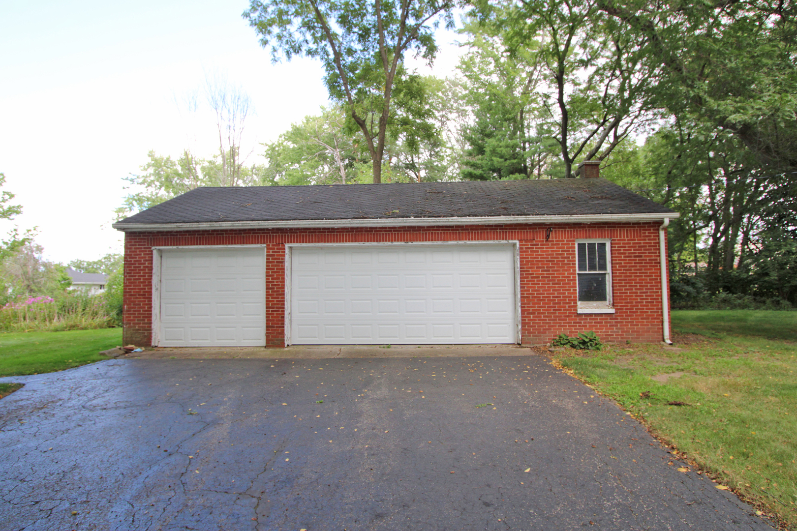 234 N Deerpath Road Property Photo 3