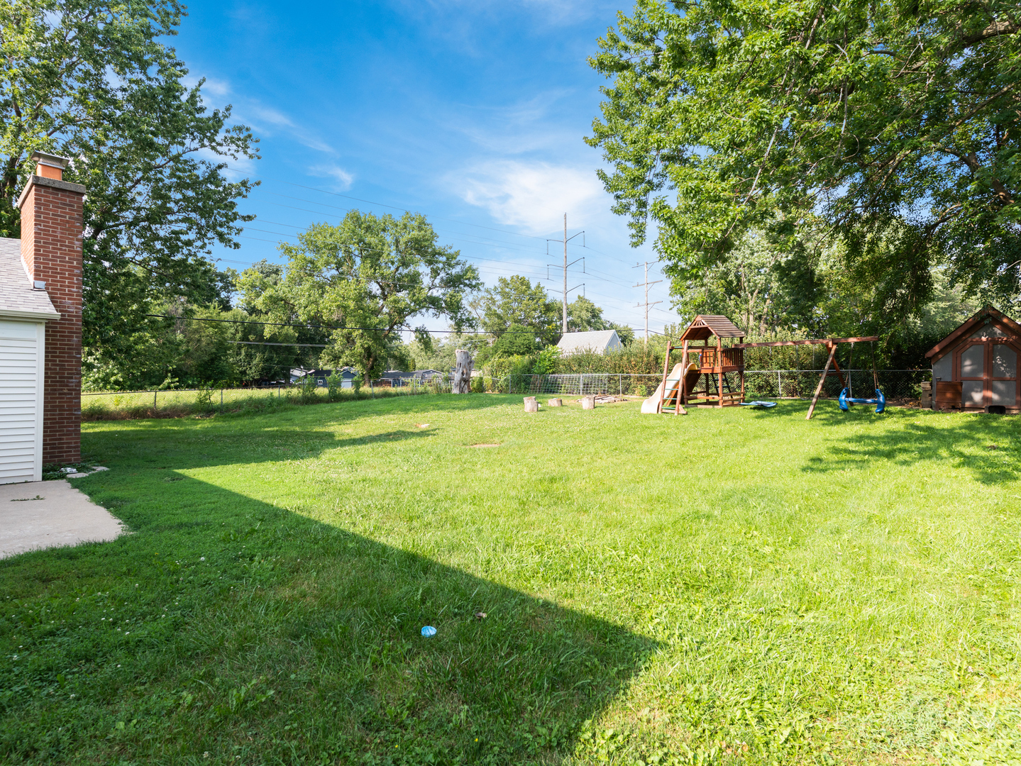 42 Circle Dr W Drive Property Photo 19