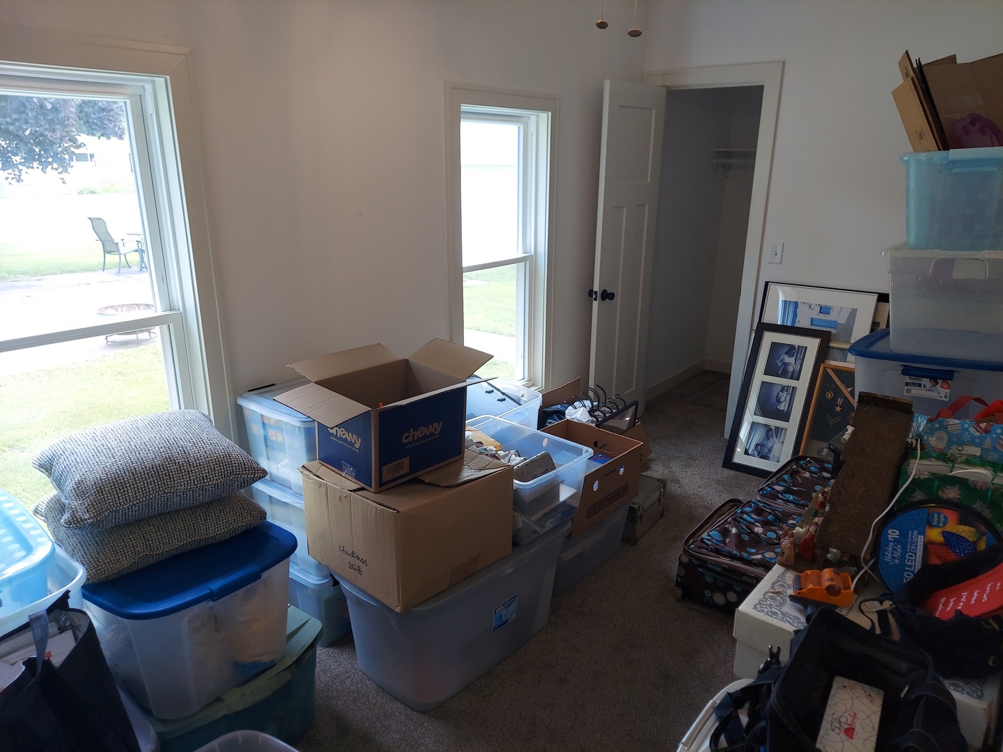 150 N School Street Property Photo 4