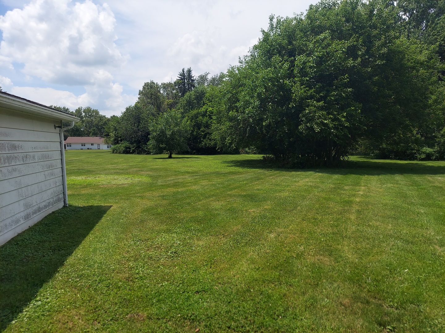 150 N School Street Property Photo 14