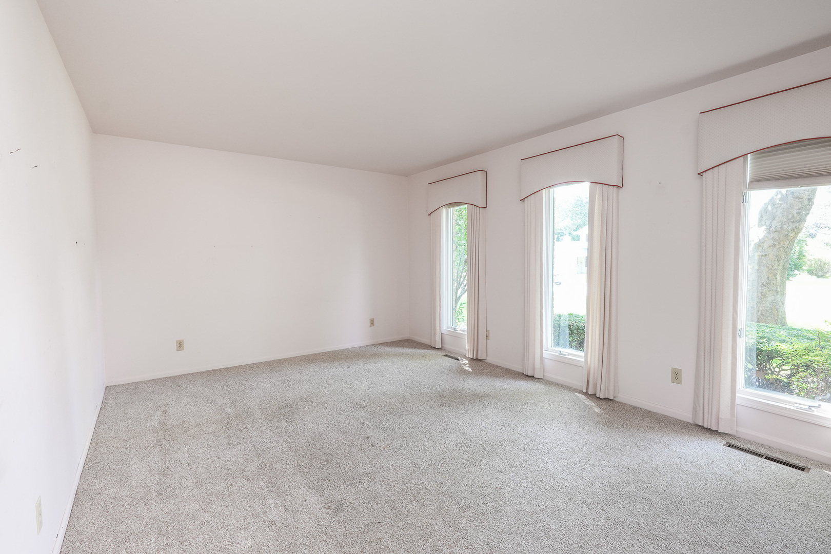 11 Windsor Court Property Photo 10