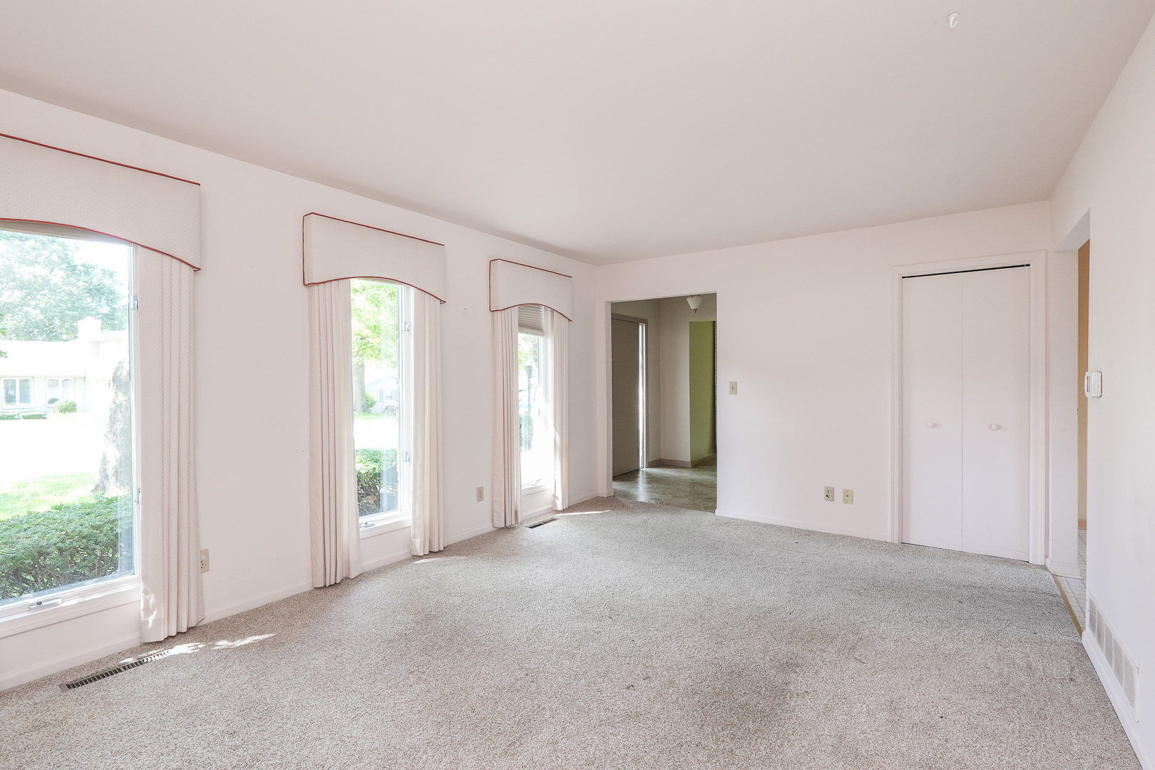 11 Windsor Court Property Photo 11