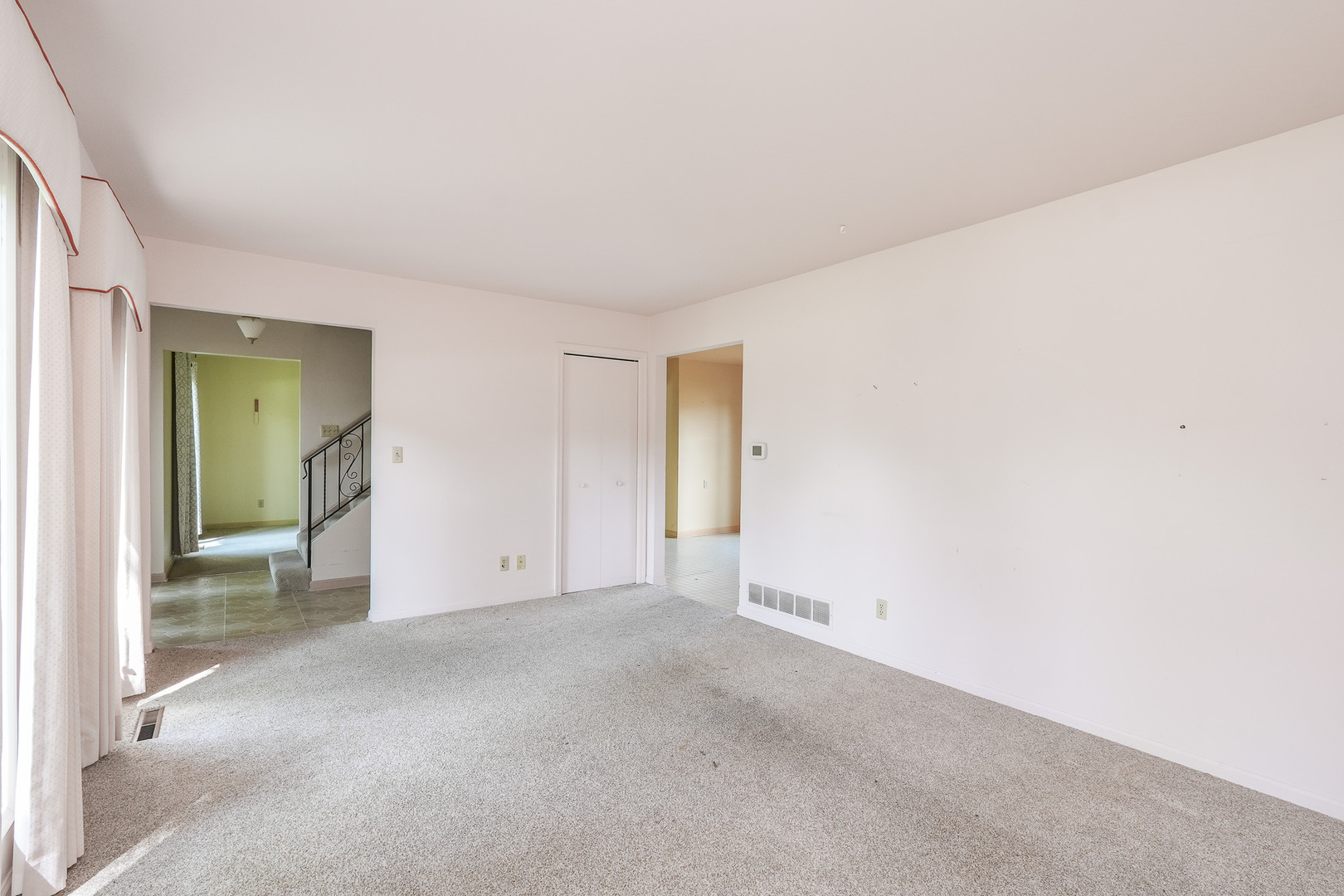 11 Windsor Court Property Photo 12