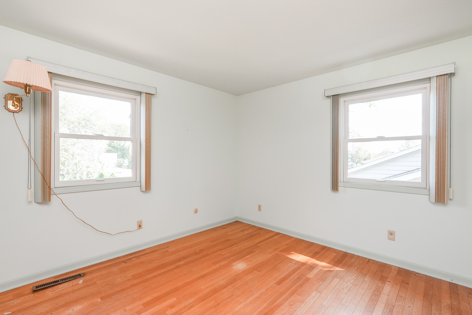 11 Windsor Court Property Photo 33