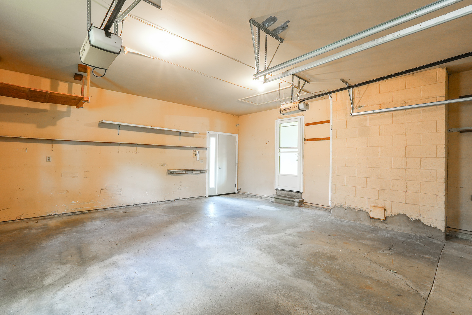 11 Windsor Court Property Photo 38