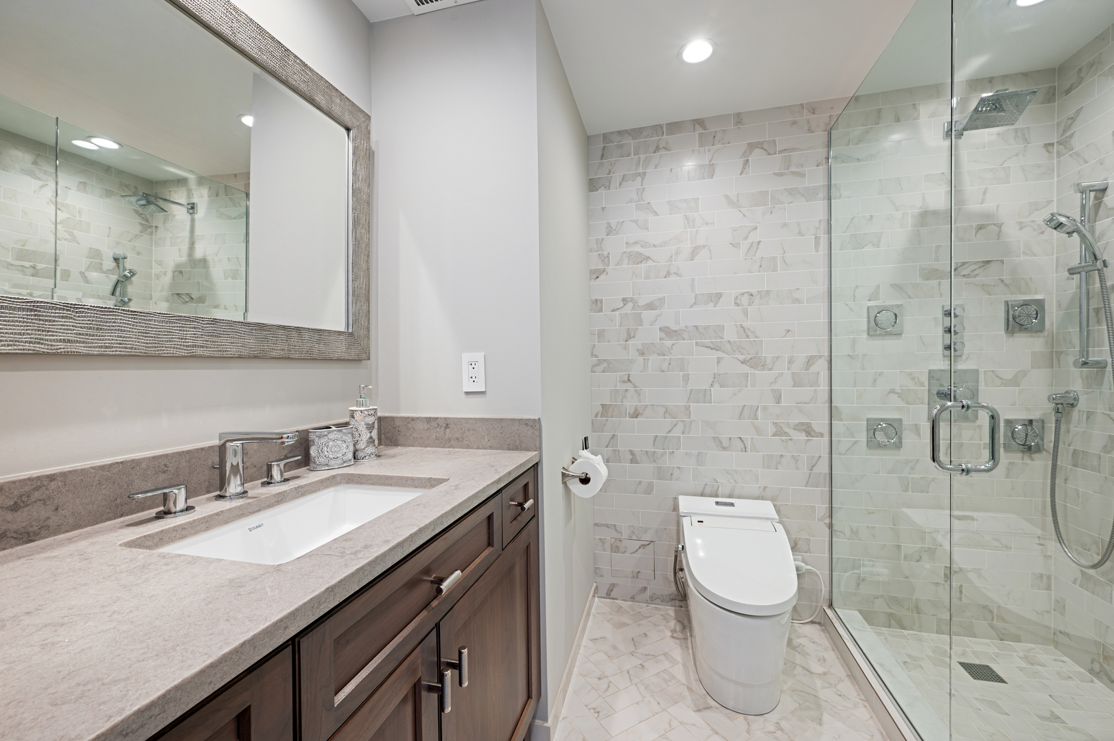 180 E Pearson Street 7203 Property Photo 29
