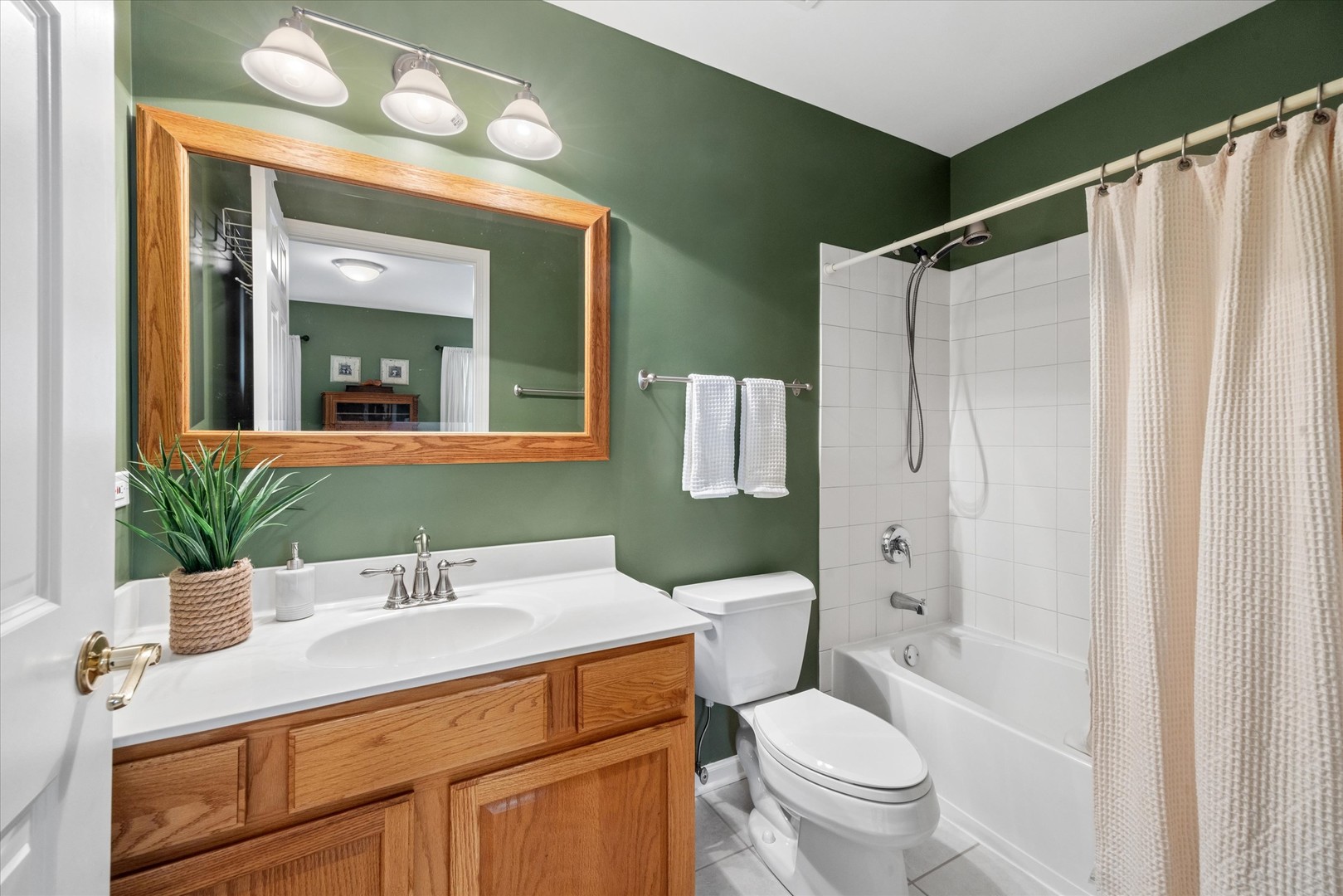 621 Dunhill Lane Property Photo 13