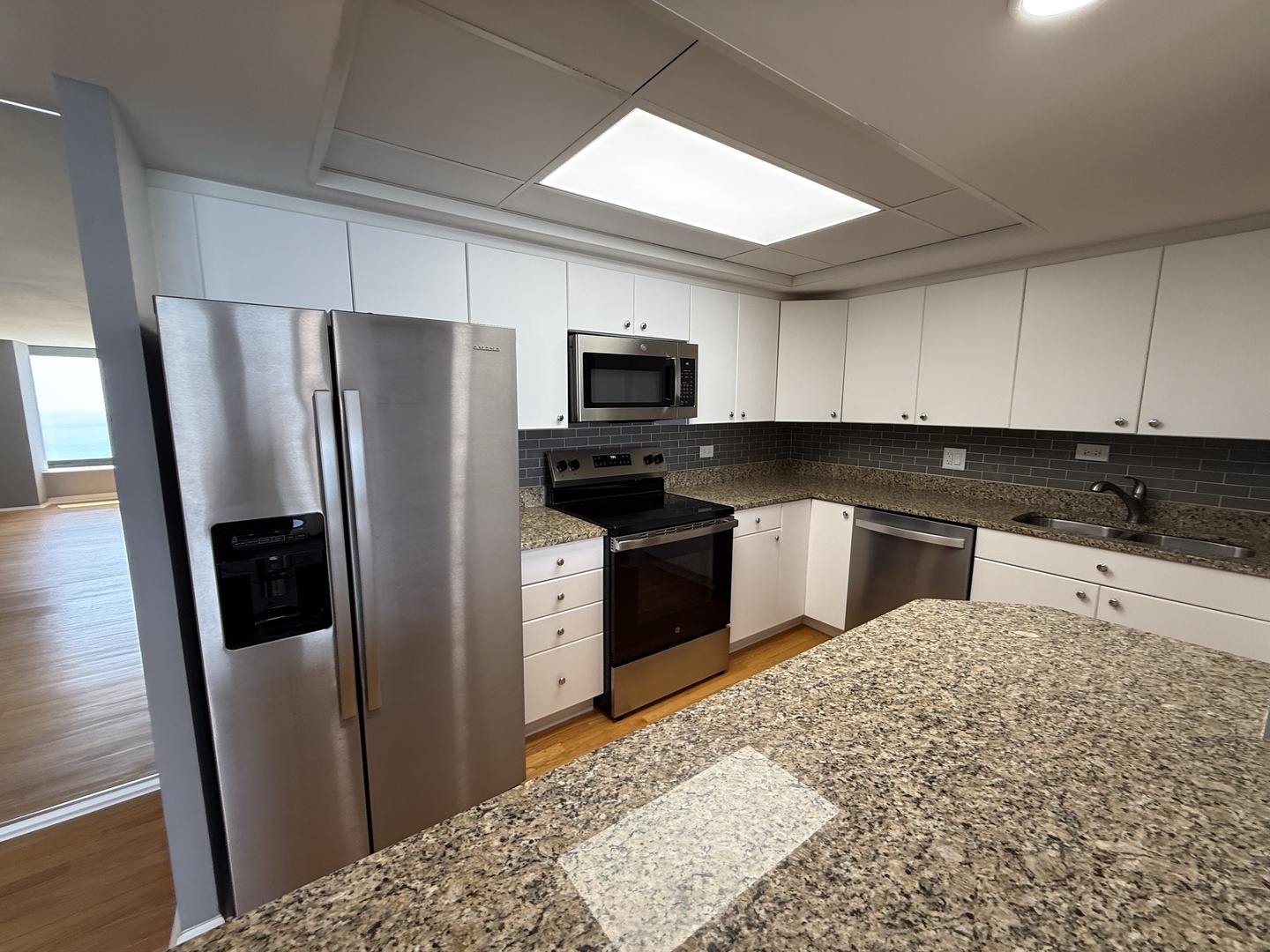 155 N Harbor Drive 1710 Property Photo 3