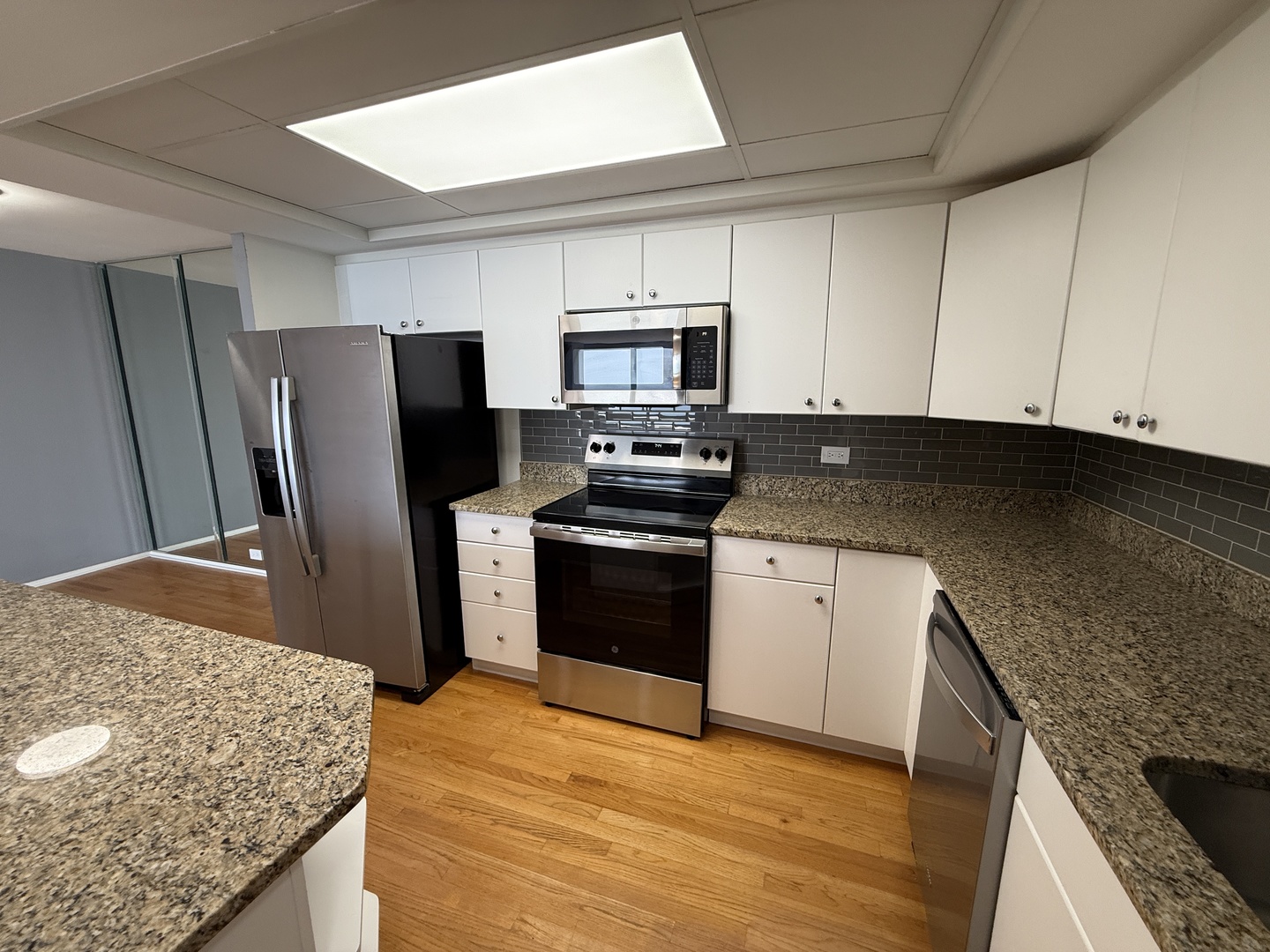 155 N Harbor Drive 1710 Property Photo 4