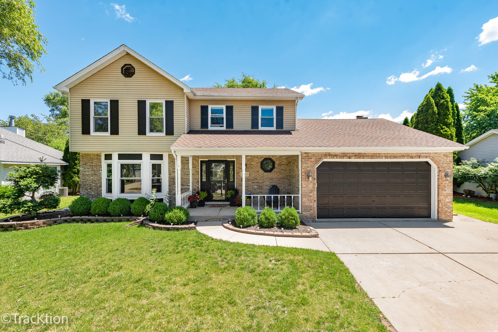 360 Lakeview Drive Property Photo 1