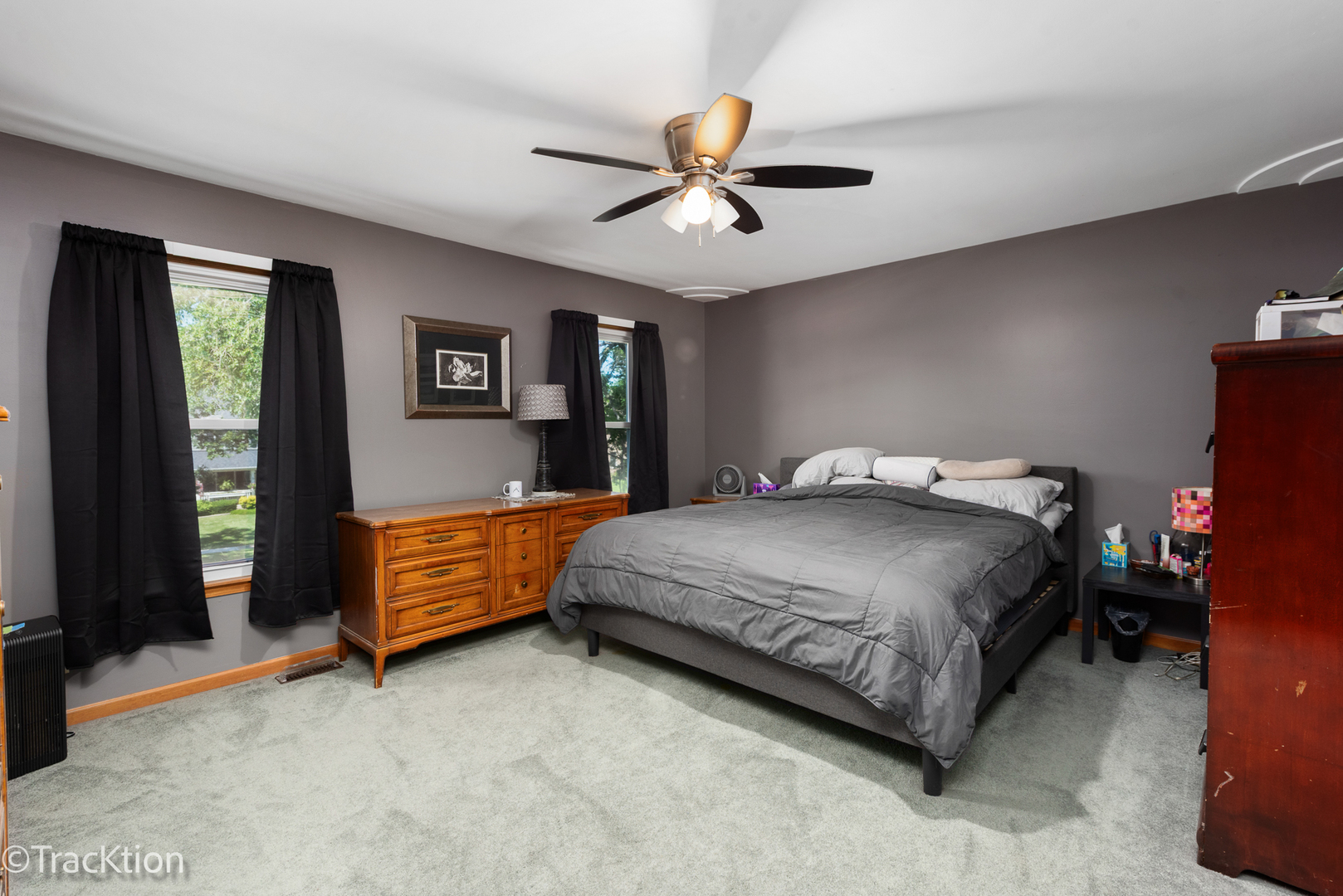 360 Lakeview Drive Property Photo 12