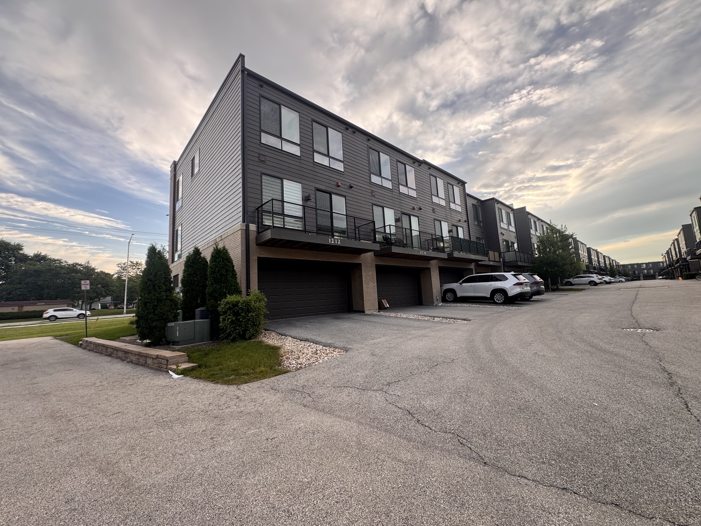 1212 Quadrant Lane Property Photo 3