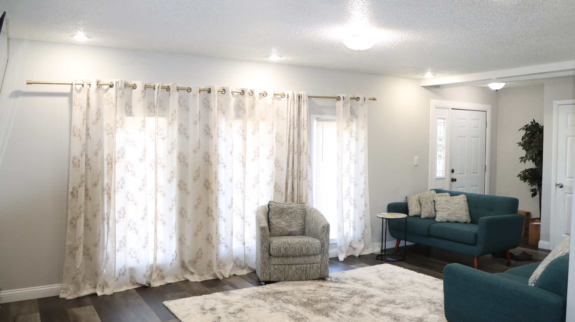 17522 Wright Street Property Photo 4