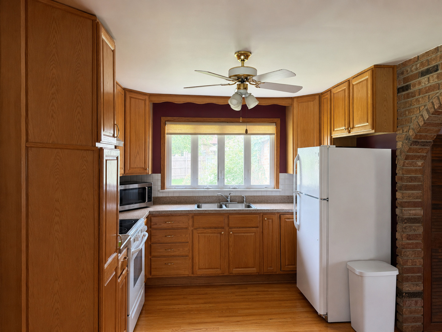 6926 W 115th Place Property Photo 15