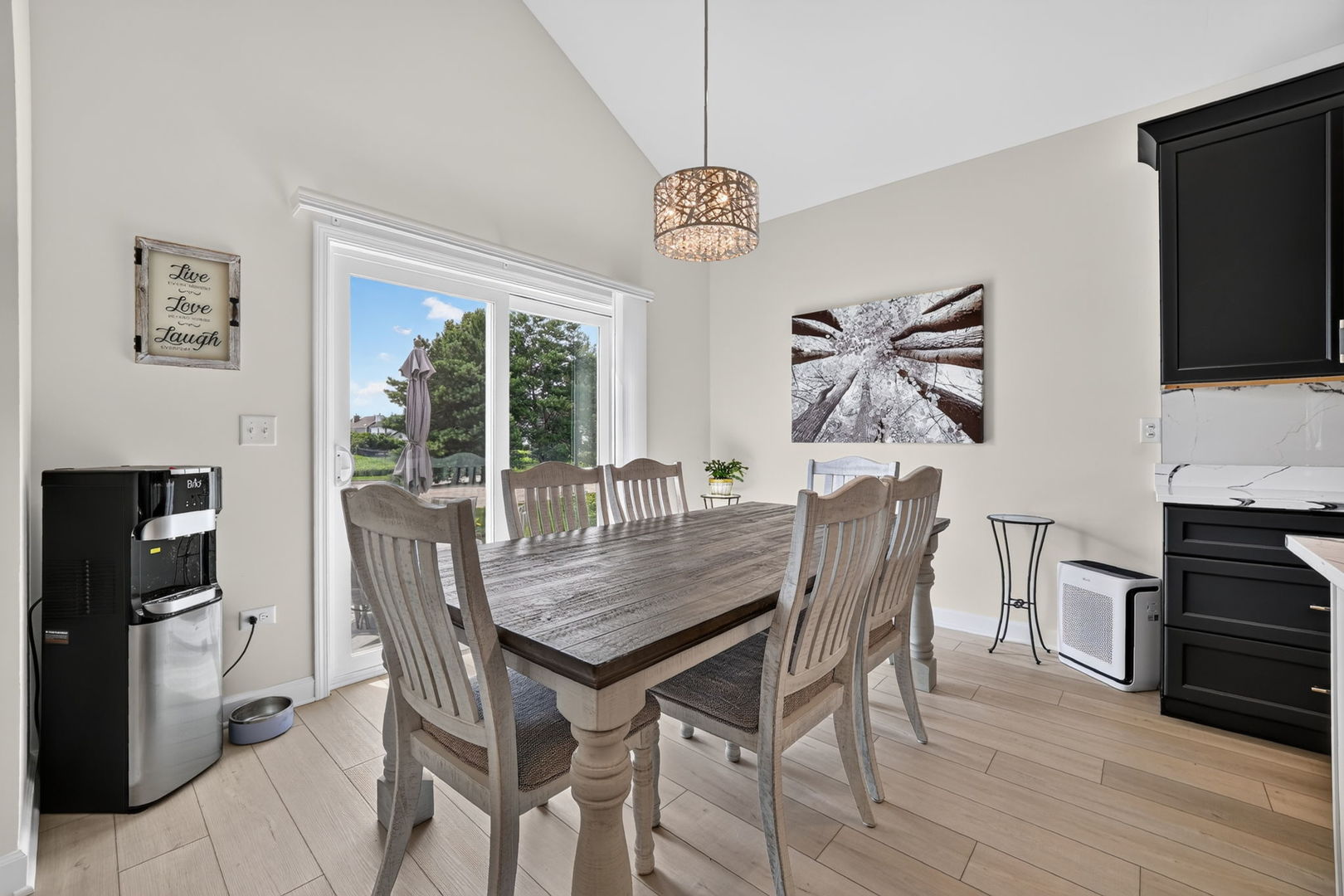 511 Amherst Drive Property Photo 10