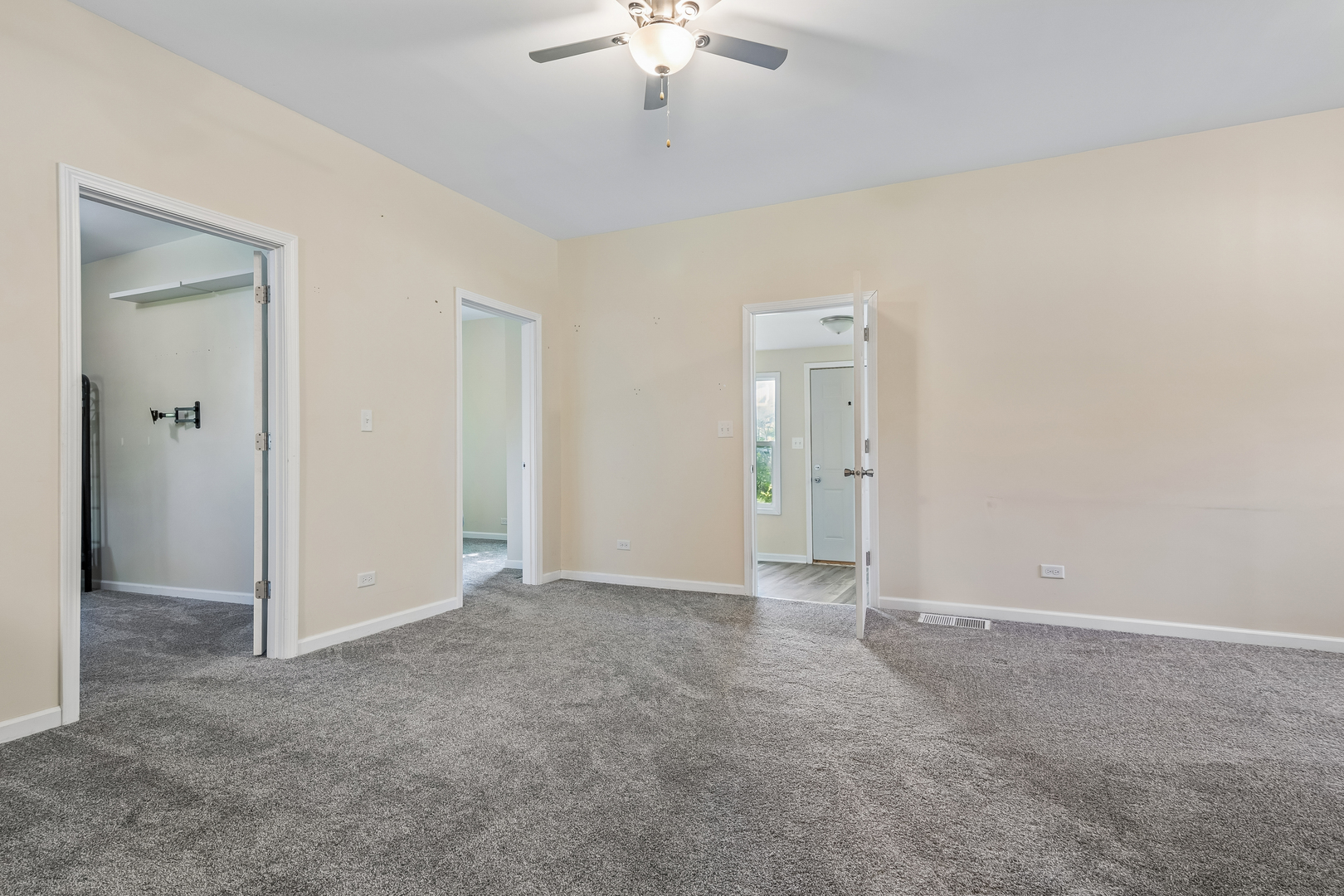 600 3rd Street Property Photo 7