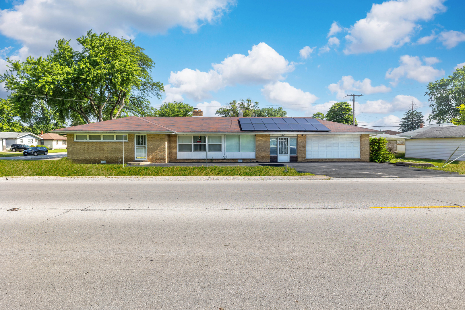 2934 186th Street Property Photo 2