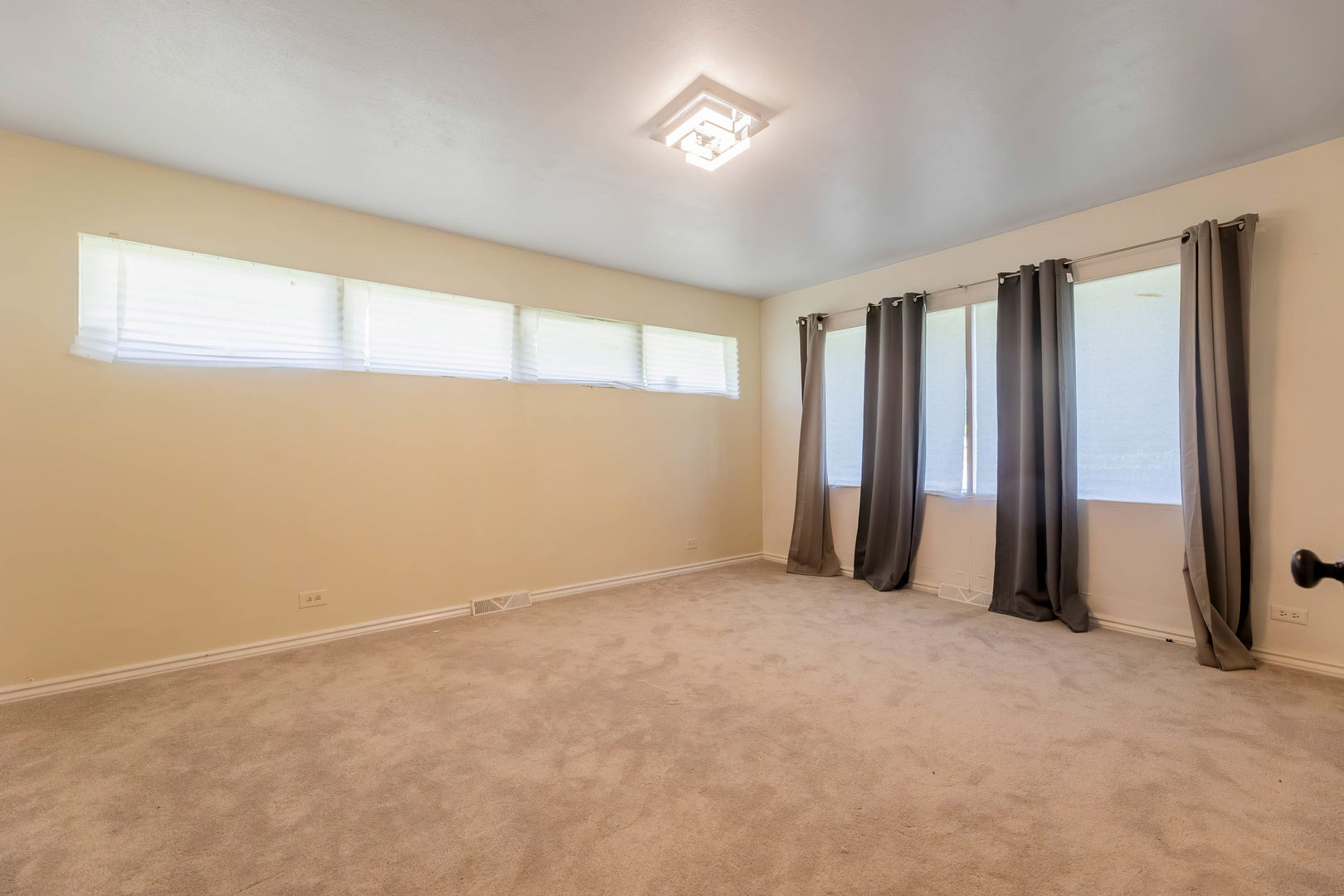 2934 186th Street Property Photo 9