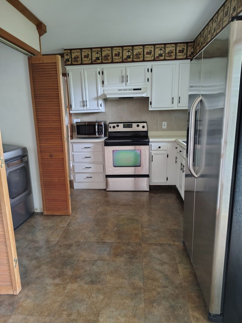 1036 Avenue E Property Photo 2
