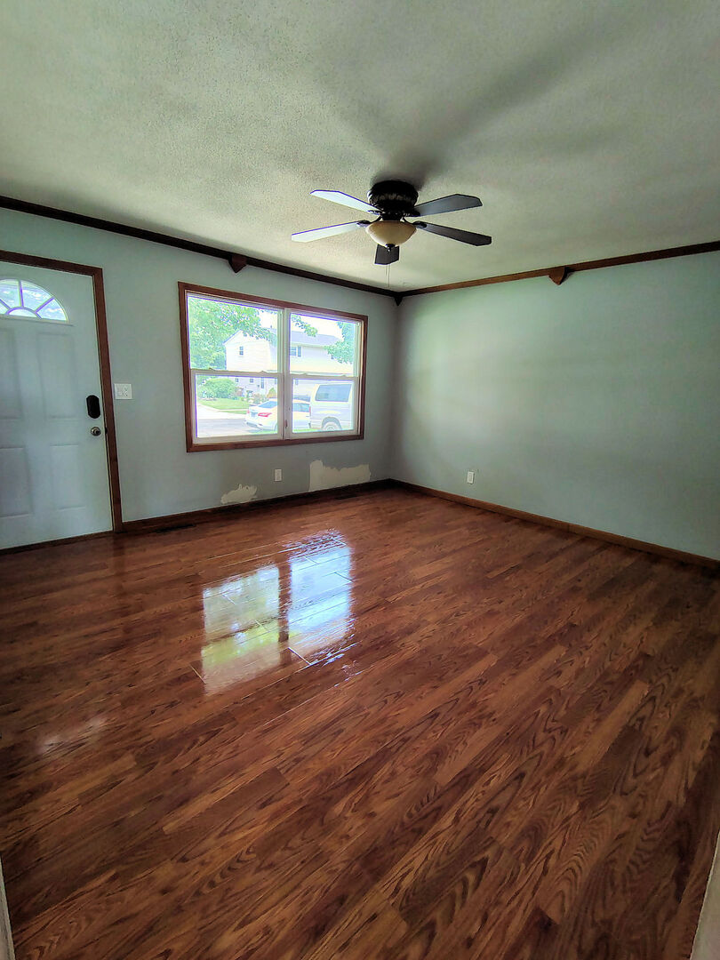 1036 Avenue E Property Photo 5