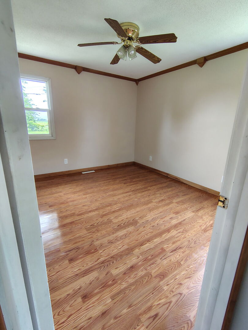 1036 Avenue E Property Photo 7