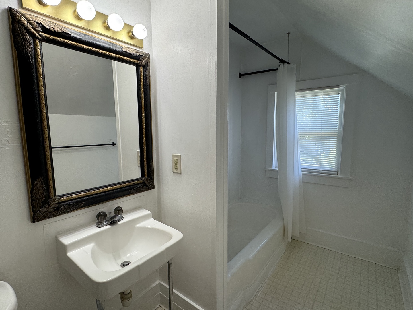 2325 Mckinley Avenue Property Photo 14
