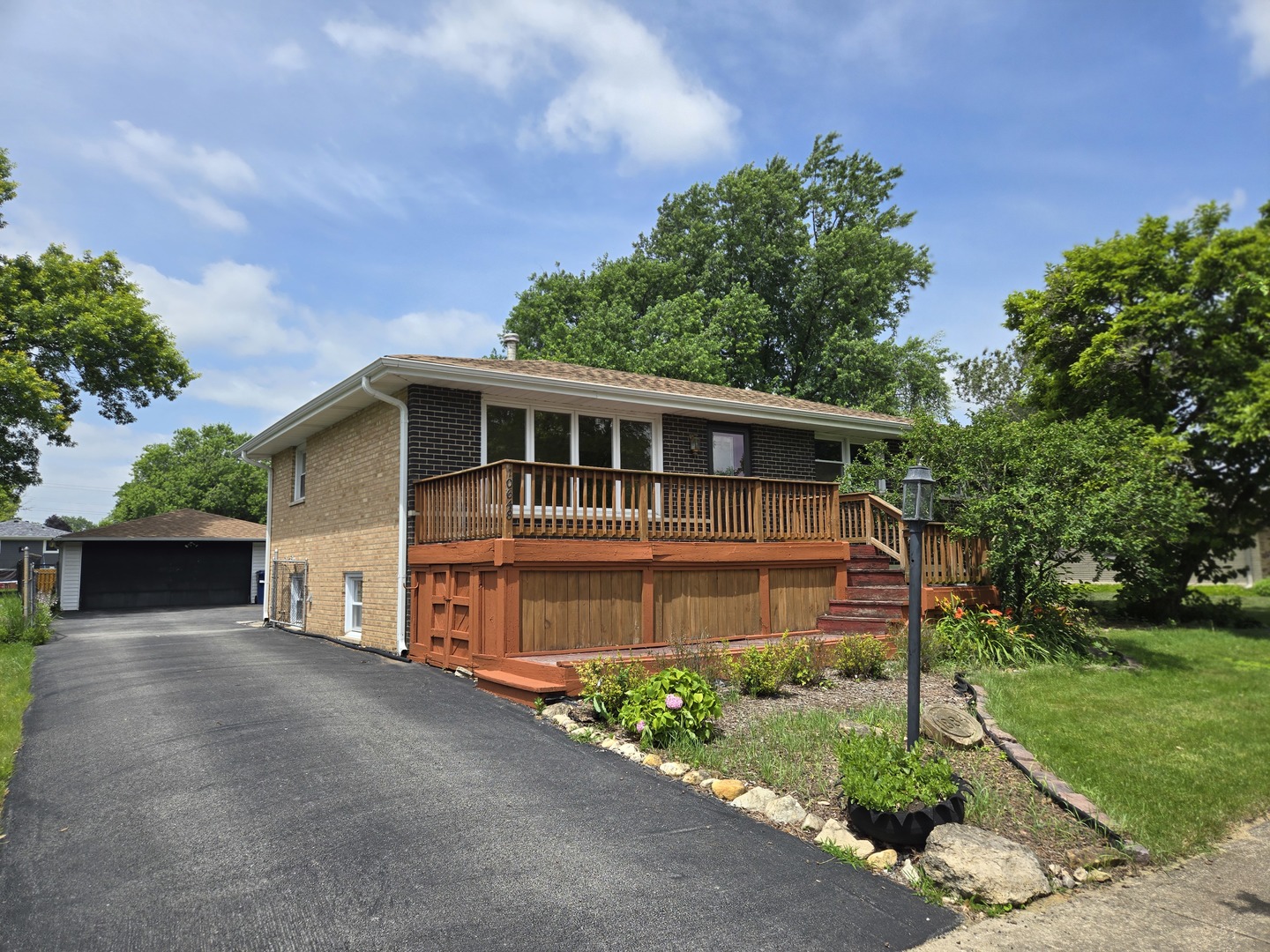 10648 Lori Lane Property Photo 1
