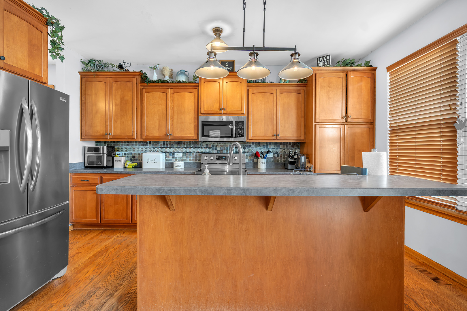 15484 Ridgefield Drive Property Photo 8