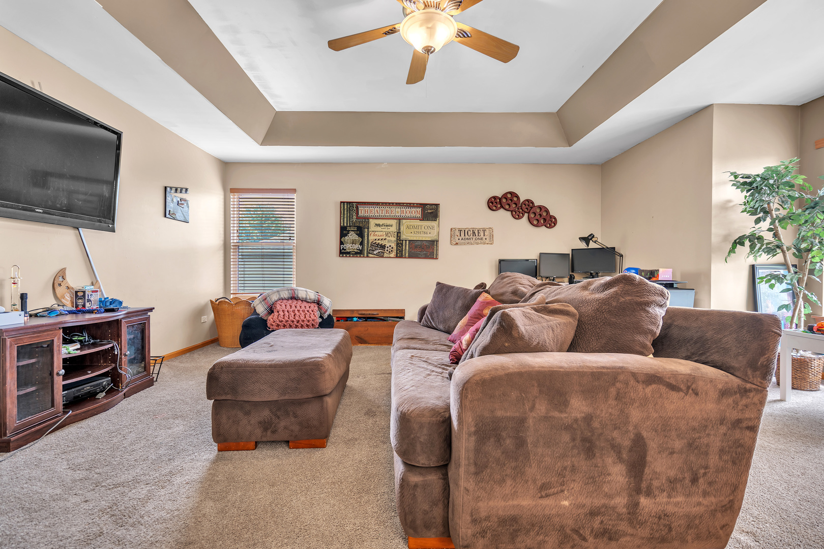 15484 Ridgefield Drive Property Photo 21