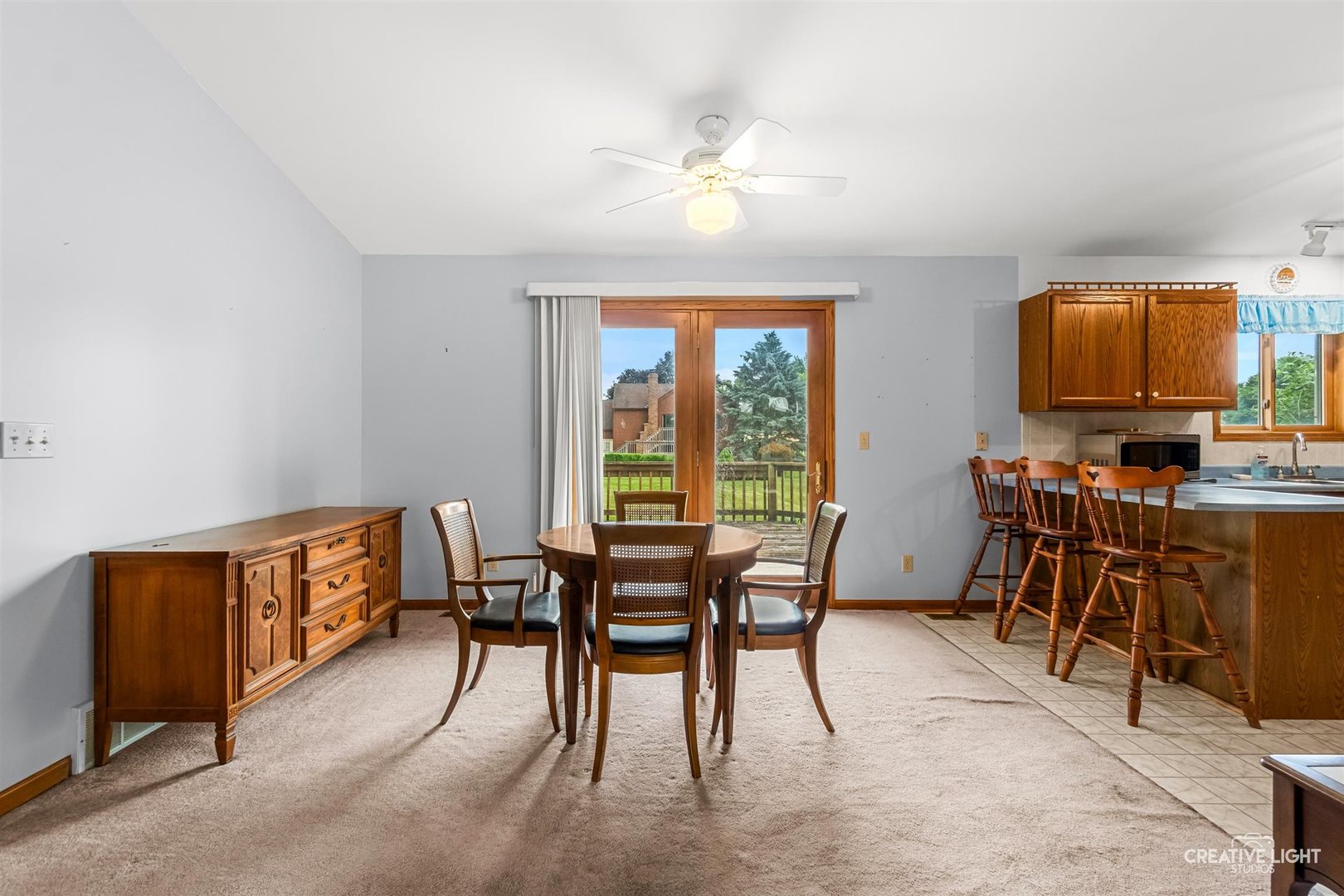 285 E Legner Street Property Photo 4