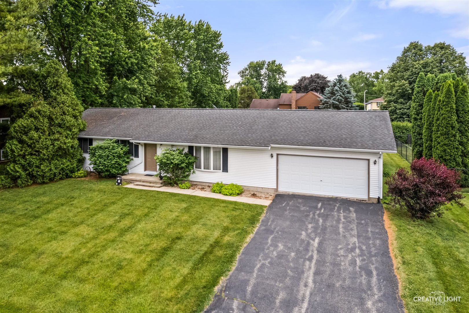 285 E Legner Street Property Photo 15
